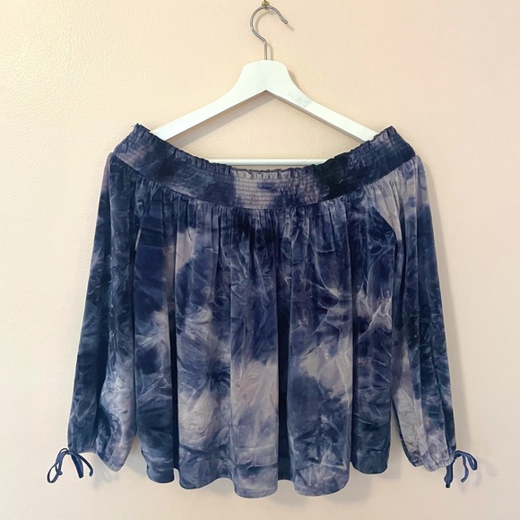 American Eagle Outfitters Blouse Bundle Size Medium - Picture 2 of 6